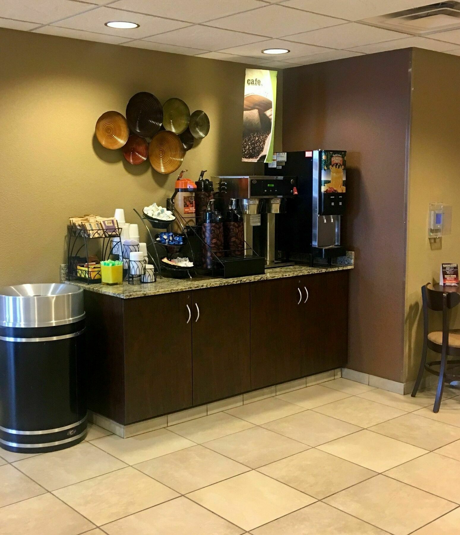 Microtel Inn & Suites By Wyndham Minot Bagian luar foto